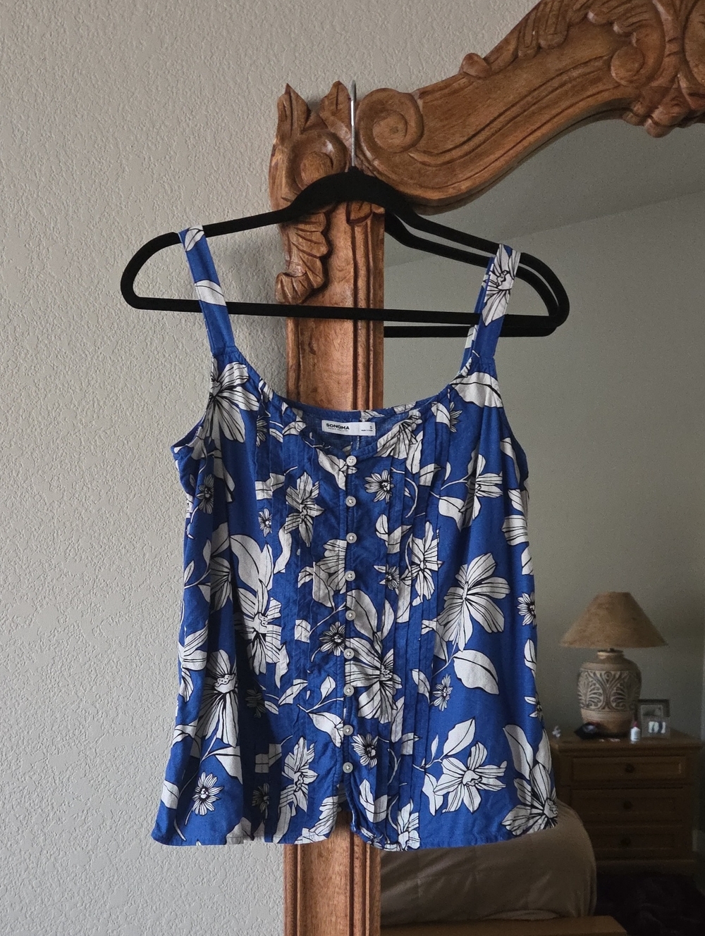 Blue Floral Button-Front Tank Top 💙💙